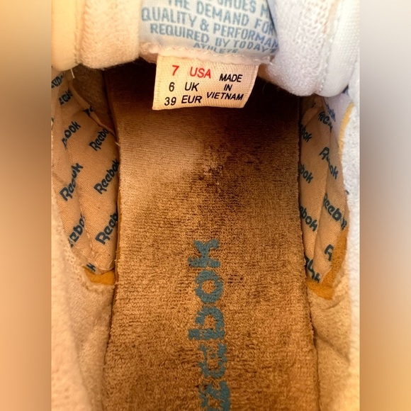 Reebok - Picture 8 of 9